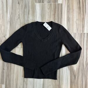 NWT Brandy Melville Sweater Y2K Black Knit Long Sleeve Cropped V-Neck One‎ Size
